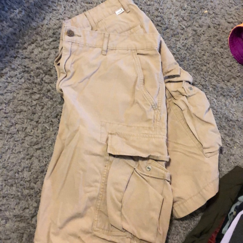 Men’s cargo shorts